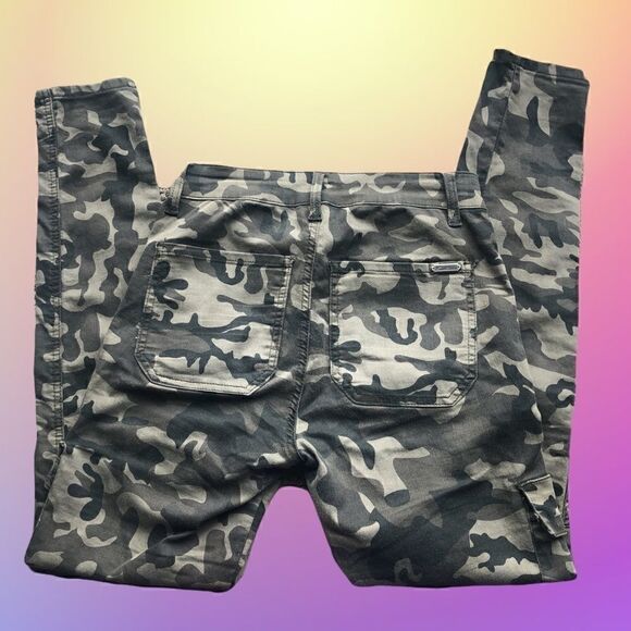 Kancan Green Camo Jeans Size S - Picture 3 of 3